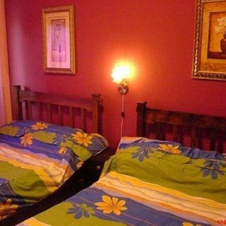 Tamaraw Beach Resort Пуэрто-Галера Экстерьер фото